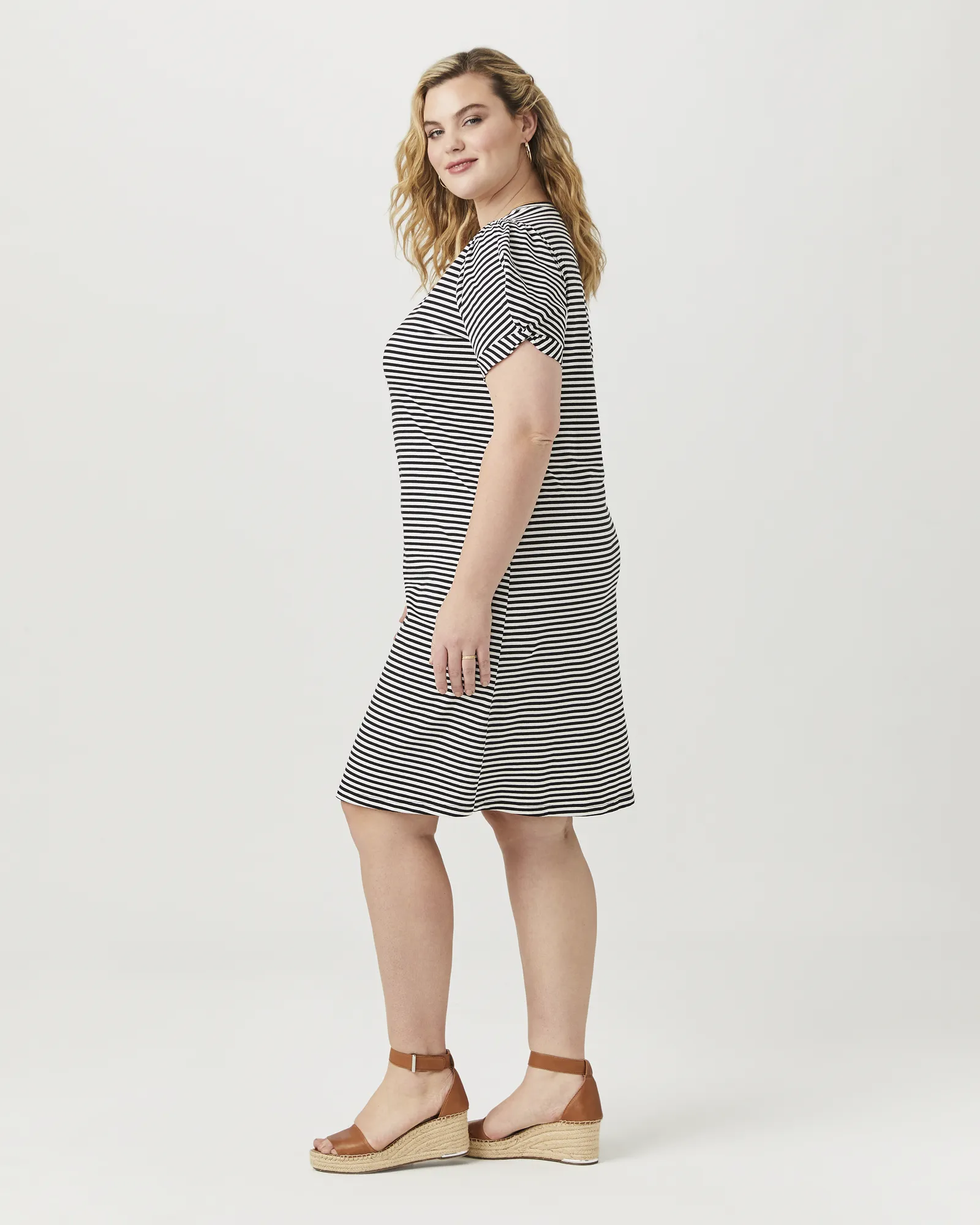 Annette Short-Sleeved Knit Dress | Black / White