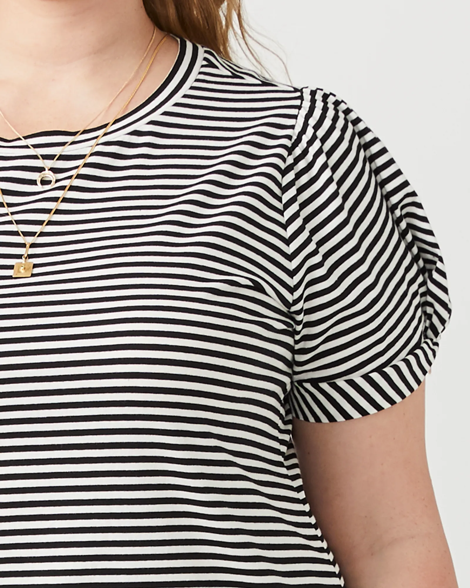Annette Short-Sleeved Knit Dress | Black / White