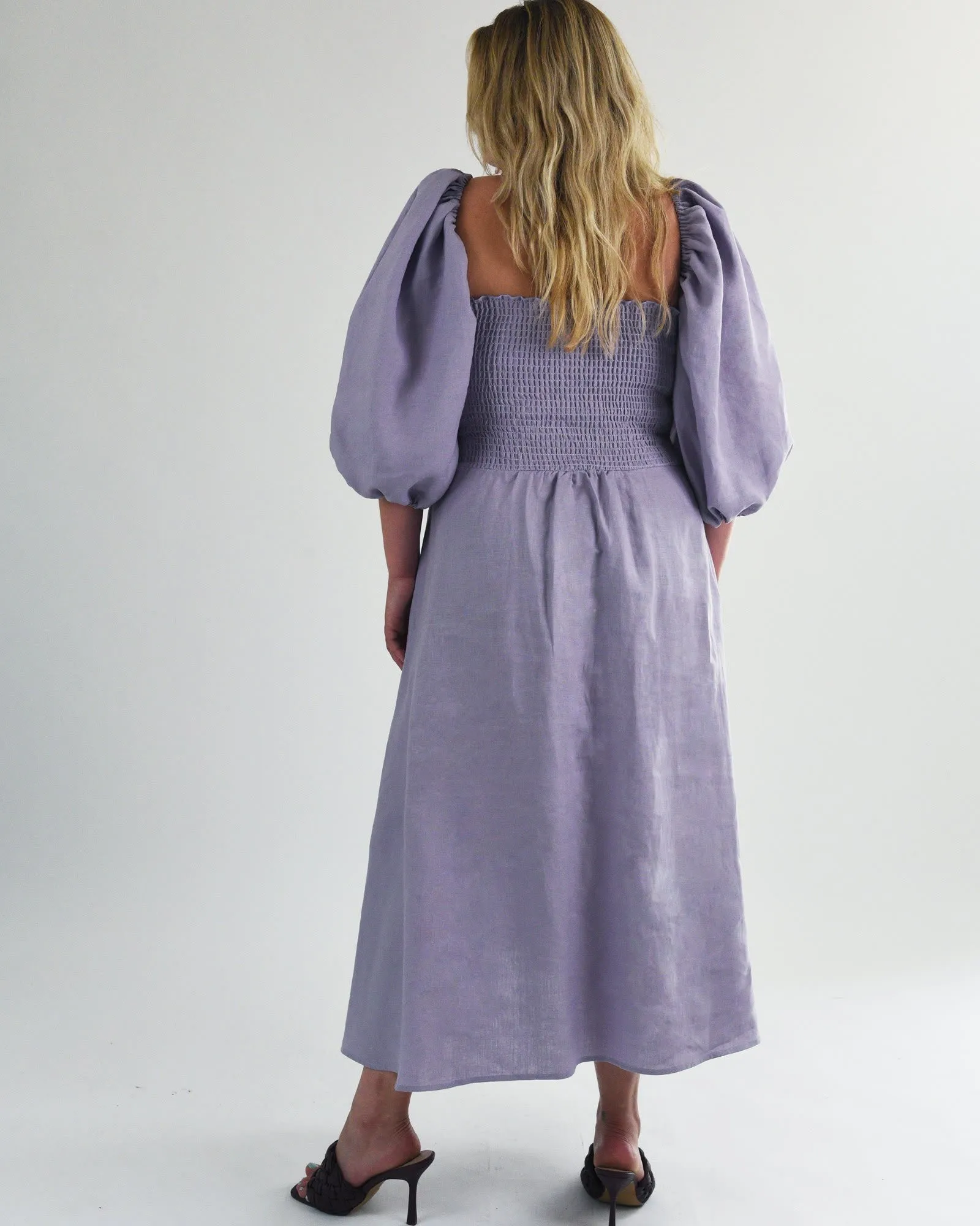 The Colette Linen On or Off the Shoulder Dress in Lilac | Lilac